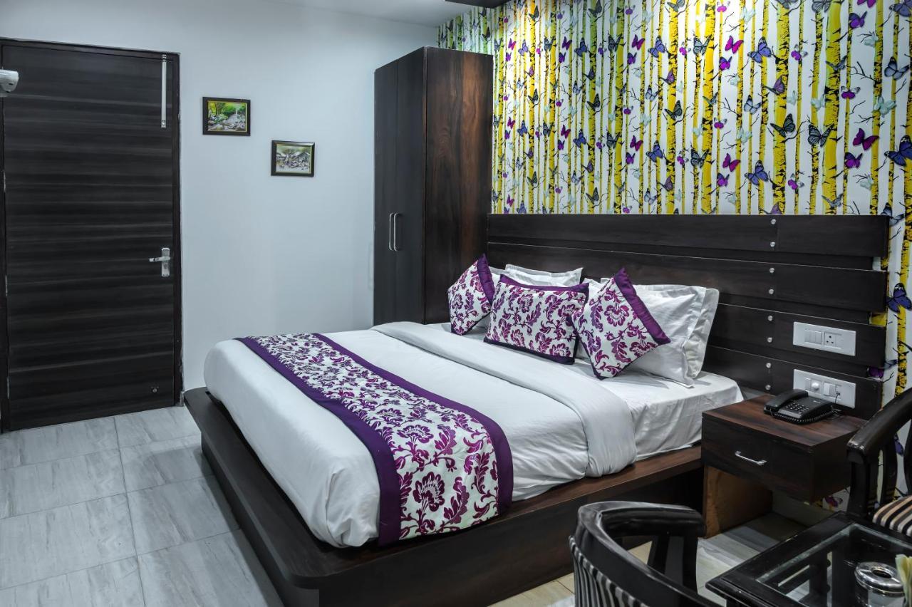 Hotel Royals Grand Galaxy Amritsar Exterior foto